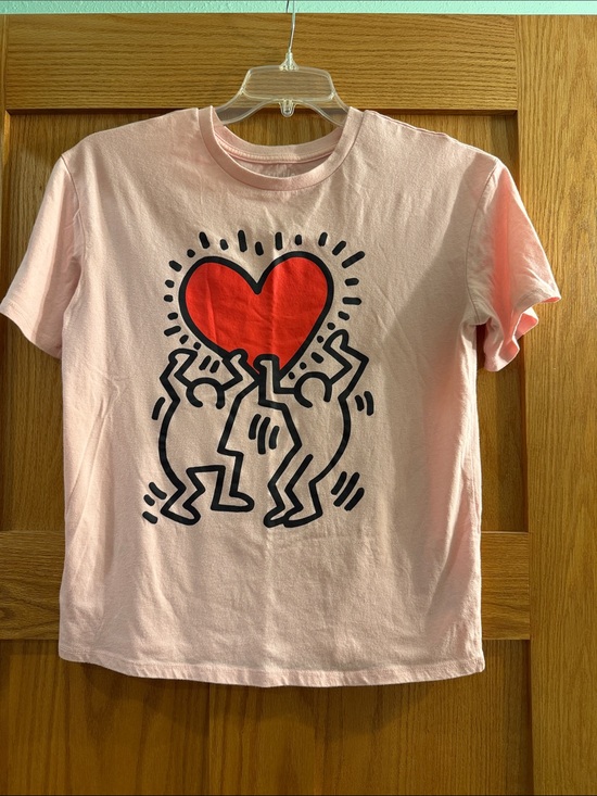 keith haring Other - Keith Haring Pink Heart Graphic tee
